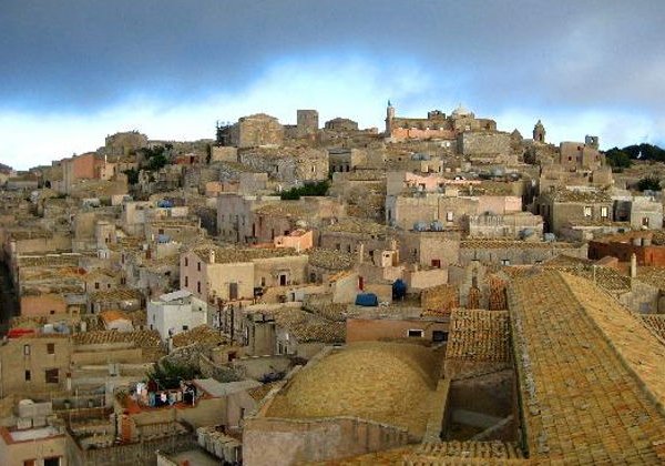 Выше облаков... Аутентичный средневековый Эриче - фото 3