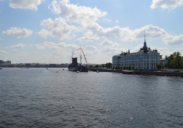 Троицкая площадь - слияние эпох. Петербургский синкретизм