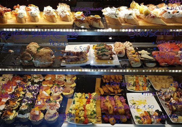 Дегустации вина и типичных продуктов  - фото 3