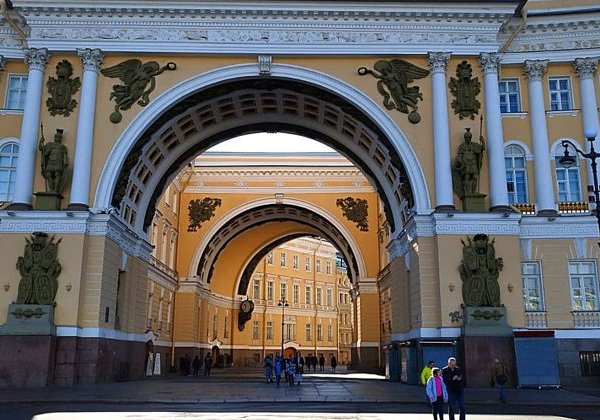 Золотой треугольник Петербурга: Ваше идеальное знакомство с городом. - фото 1