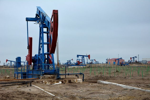 Фото экскурсии - Нефтяные вышки, жемчужные бульвары Баку, каналы Венеции и наследие Муслима Магомаева - 7