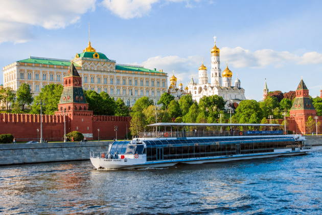 Прогулка на теплоходе Ривер Палас с видом на Москва-Сити