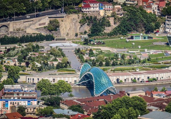 Старый город и разговоры о вине  - фото 4