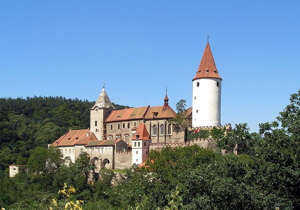 Вопиющее средневековье замка Кривоклат - фото 1
