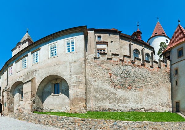 Вопиющее средневековье замка Кривоклат - фото 3