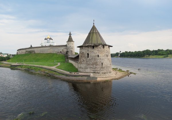 Псков — Изборск — Печоры: однодневная экскурсия 