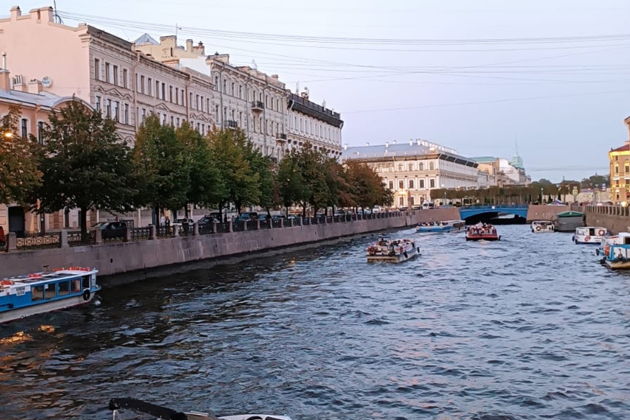 Фото экскурсии - Вечерняя экскурсия на катере по Неве с наблюдением за разводом мостов - 6