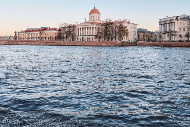 Фото экскурсии - Вечерняя экскурсия на катере по Неве с наблюдением за разводом мостов - 8