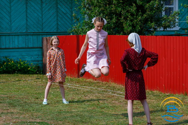 Фото экскурсии - Прогулка на лодке из Новгорода до рыбацкой деревни Взвад и обратно - 8
