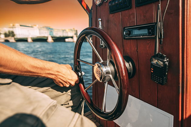 Фото экскурсии - Прогулка на винтажном катере по водным артериям города - 7