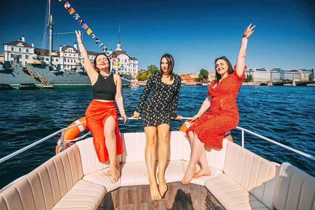 Фото экскурсии - Прогулка на винтажном катере по водным артериям города - 8