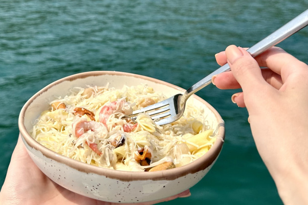 Фото - экскурсия: Вкусное приключение по островам Японского моря с морскими котиками