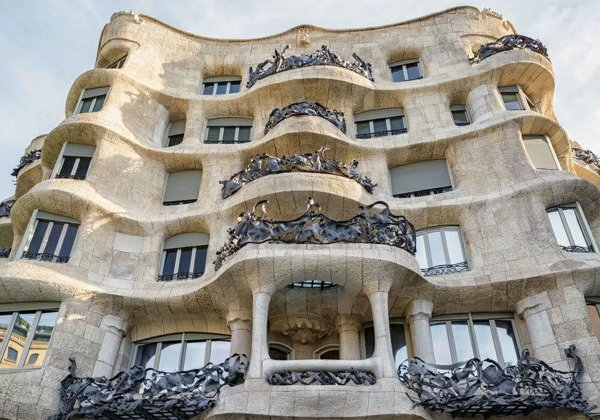 Ознакомительная обзорная экскурсия по Барселоне  - фото 1