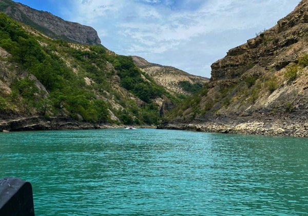 Незабываемое путешествие: Сулакский каньон и бархан Сарыкум - фото 3