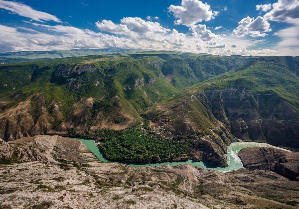 Незабываемое путешествие: Сулакский каньон и бархан Сарыкум