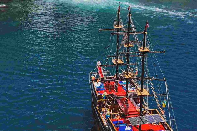 Фото экскурсии - Прогулка на пиратской яхте к Дюденскому водопаду в Анталии - 5