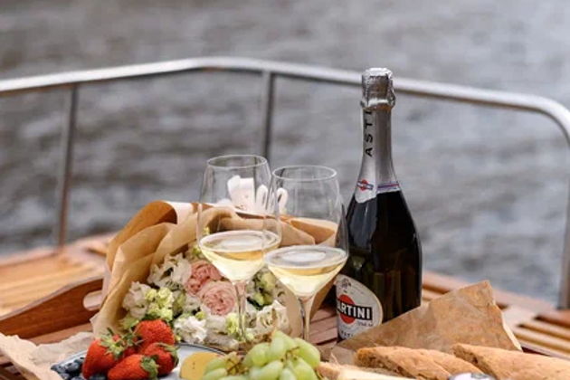 Фото экскурсии - Прогулка на катере Новик по рекам и каналам - 10