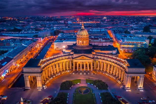 Фото экскурсии - Ночная экскурсия по Петербургу на автобусе и теплоходе с видом на огни города и Неву - 7