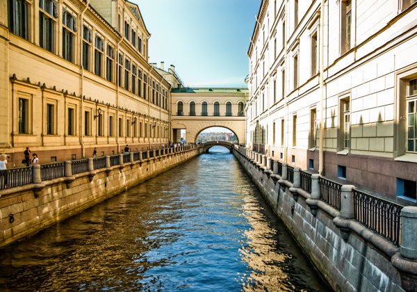 "Северная Венеция": прогулка по рекам и каналам Санкт-Петербурга - фото 2