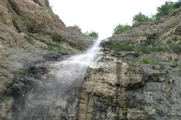 К водопаду Афурджа и горе Бешбармаг-2