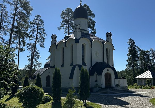 Водная прогулка к историческому острову Валаам и шхерам