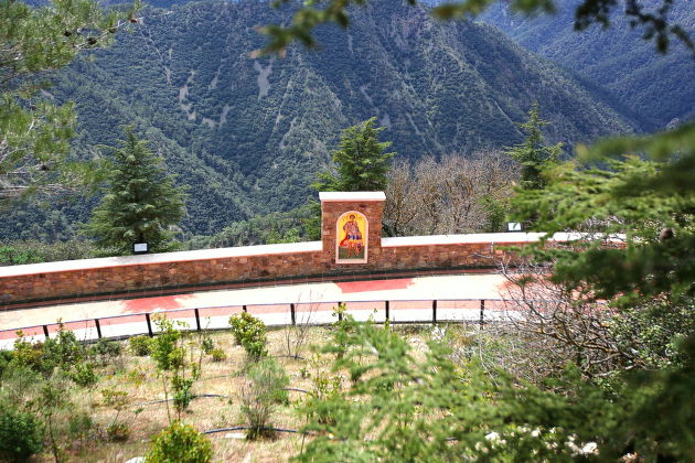 Фото экскурсии - Горы Троодос и культурные сокровища Кипра - Монастырь Киккос и Омодос - 6