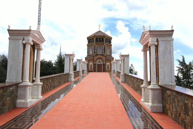 Фото экскурсии - Горы Троодос и культурные сокровища Кипра - Монастырь Киккос и Омодос - 5