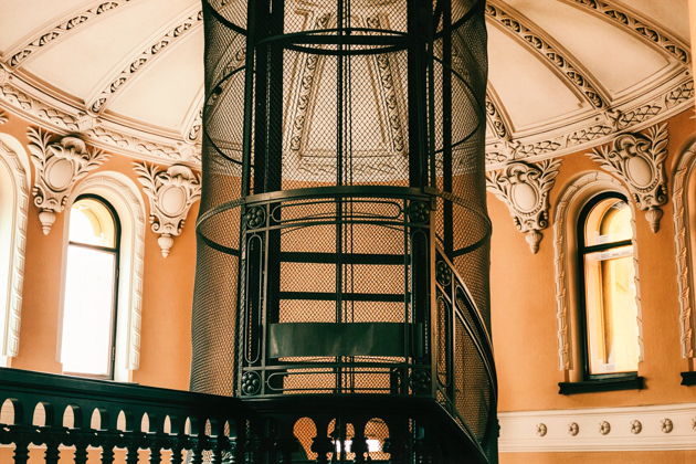 Фото экскурсии - Дворы, парадные и коммуналка Довлатова — самая петербургская прогулка - 5