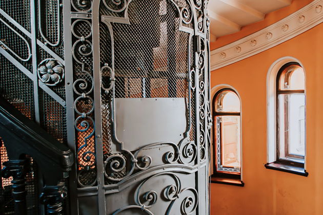 Фото экскурсии - Дворы, парадные и коммуналка Довлатова — самая петербургская прогулка - 13