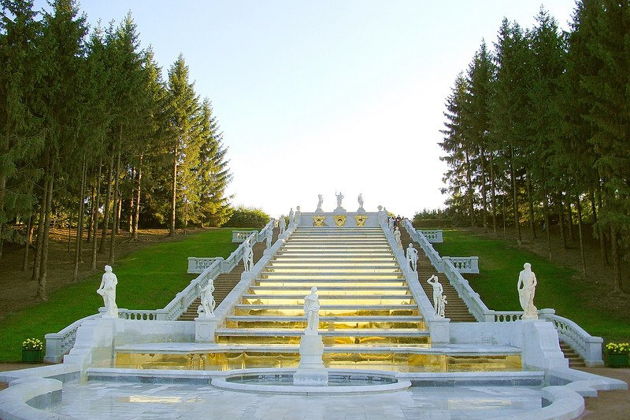 Фото экскурсии - Автомобильная экскурсия по Кронштадту и Петергофу с опытным краеведом - 9