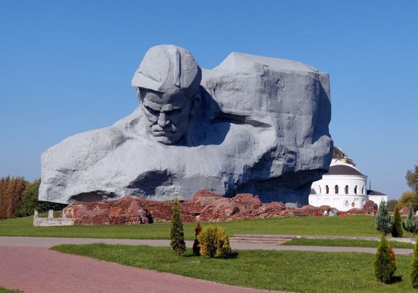 Брестская крепость. Война и Мир