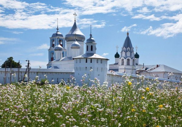 Два монастыря и святой источник города Залесья - фото 3