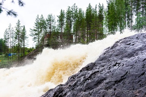 Фото экскурсии Автомобильная экскурсия к водопаду Кивач, вулкану Гирвас и Марциальным водам