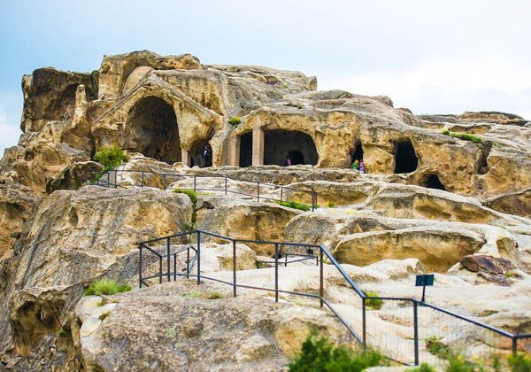 Пещерный город Уплисцихе и Гори - фото 2