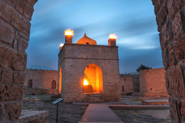 Фото - экскурсия: Четыре стихии Гобустана и Апшерона: земля, камень, огонь, история и обед