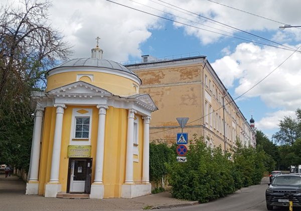 По Дворянской и Облупской: будни и праздники провинциальной Калуги - фото 1