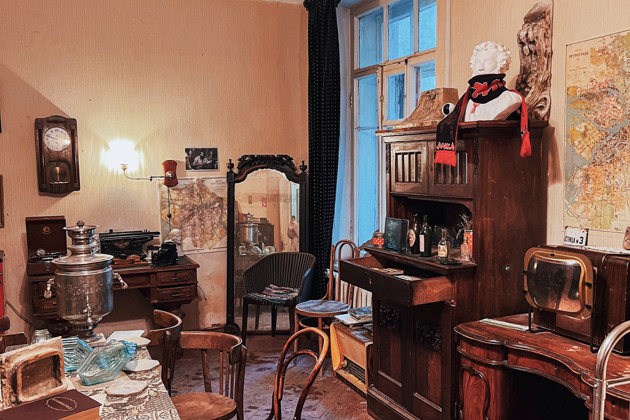 Фото - экскурсия: Комбо-тур по дворам и парадным. Квартира Довлатова