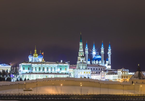 Ночная Казань в новогодних огнях