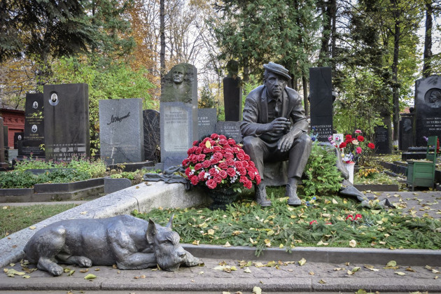 Фото - экскурсия: Уникальная аудиоэкскурсия по Новодевичьему некрополю с рассказами о его обитателях