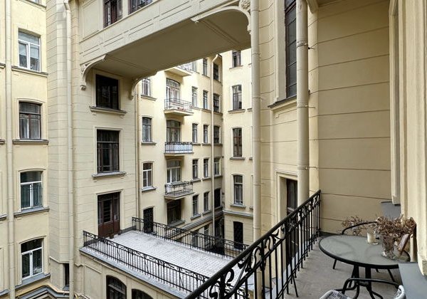 Увидеть все: от парадного Петербурга до парадных и стрит-арта на авто - фото 4