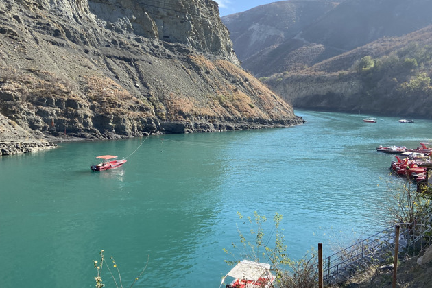 Фото - экскурсия: Путешествие к Сулакскому каньону и бархану Сарыкум