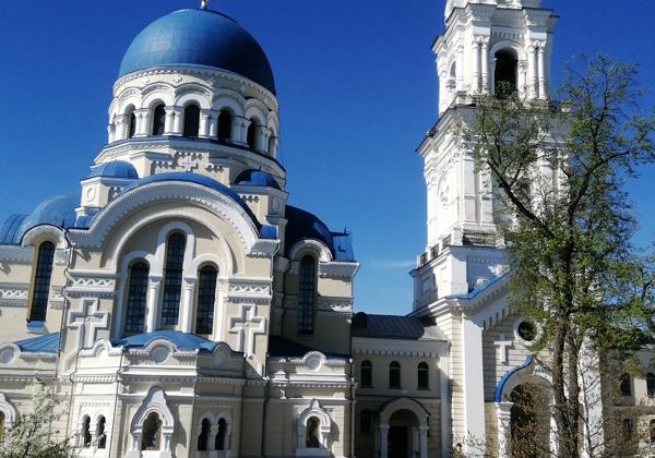 Свято-Тихонова пустынь и Спас на Угре. Монастыри-жемчужины Калужского края - фото 1