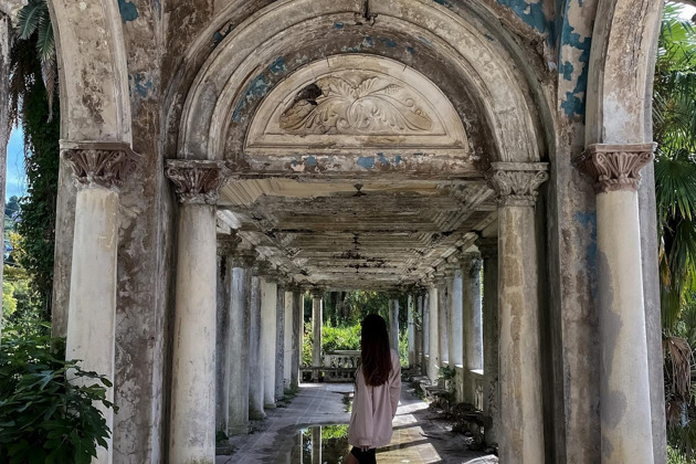 Фото - экскурсия: Фото-тур на минивэне: заброшки Абхазии, Гагра, Мандариновый сад и Пицунда!