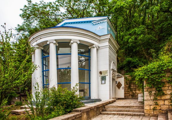 Тайный места и красоты городов — Кухня Кавказа и термальные источники - фото 2
