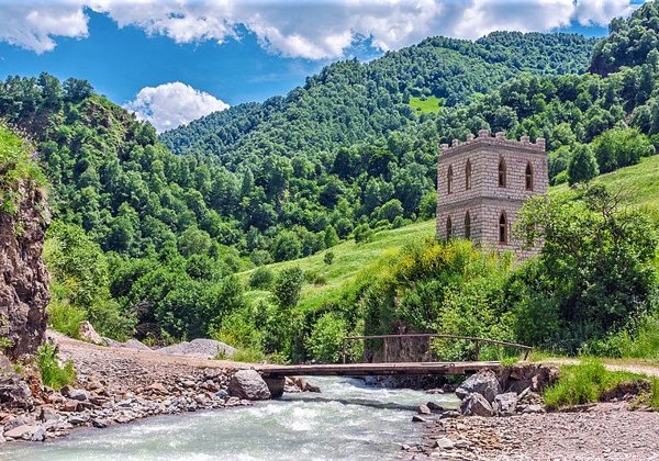 Экскурсия из Кисловодска в Долину Нарзанов