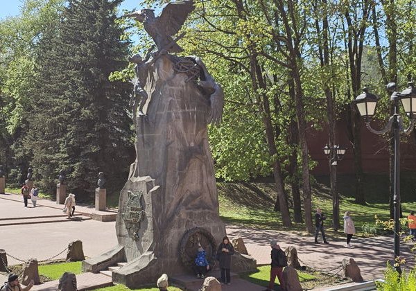 Взгляд через века. С посещением музея в Громовой башне и Успенского собора. - фото 4
