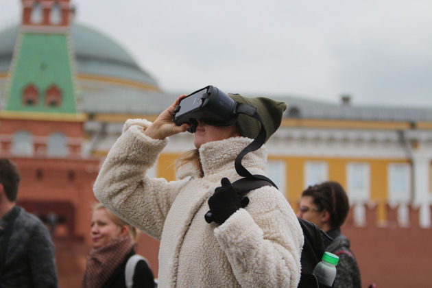 Фото - экскурсия: Погружение в виртуальную Москву: альтернативная реальность через VR-очки