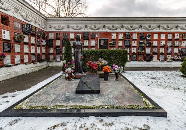 Новодевичье кладбище. Легендарные имена и истории на главном некрополе страны - фото 2