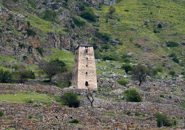 Все самое лучшее: Верхняя Балкария, Язык тролля и Голубые озёра - фото 3