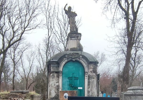 Старое мемориальное кладбище (некрополь XVIII века - XX века) - фото 1
